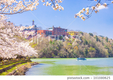 [岐阜縣]春天櫻花盛開的惠奈峽風光 101080625