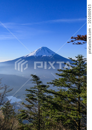 (Yamanashi Prefecture) Superb view of Mt. Fuji seen from Mt. Odake - Mt. (Yamanashi Prefecture) Superb view of Mt. Fuji seen from Mt. Odake - Mt. 101080915