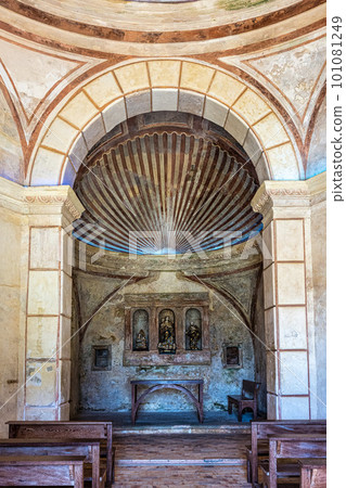 Interior of the Garcia D'Avila chapel, in the Praia do Forte, Mata de Sao Joao, Bahia, Brazil 101081249