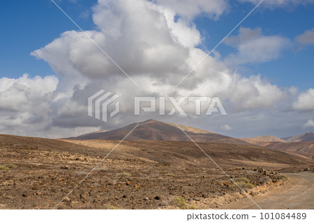 Mountains in the west of Fuerteventura Mountains in the west of Fuerteventura 101084489