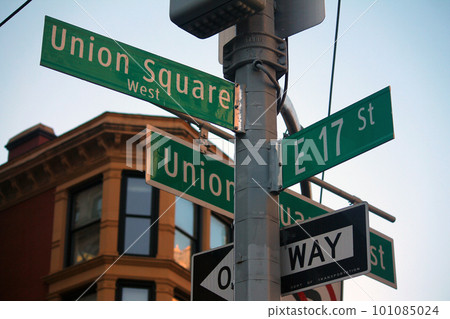 Green East 17th Street and Union Square traditional sign in Midtown Manhattan Green East 17th Street and Union Square traditional sign in Midtown Manhattan 101085024