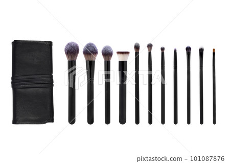 Professional set of makeup brushes in different sizes isolated on a white background. 101087876