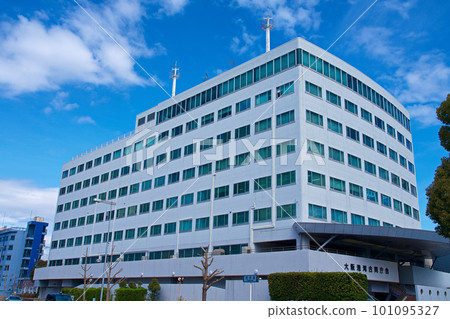 Osaka Harbor Joint Government Building 101095327