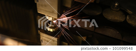 Machine for plasma cutting of metal structures with sparks Machine for plasma cutting of metal structures with sparks 101099548