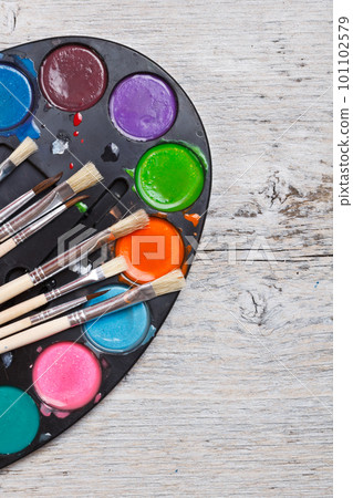 Paint and brushes Paint and brushes 101102579
