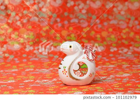 cute snake figurine cute snake figurine 101102979