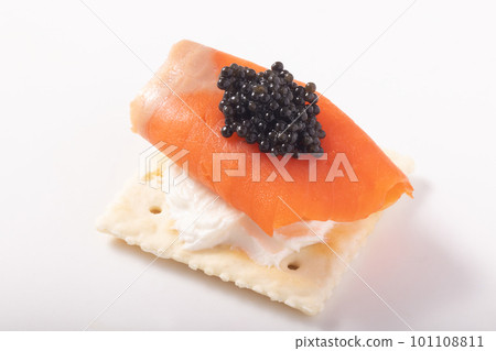 Smoked Salmon Canapes (Lumpfish Caviar) 101108811