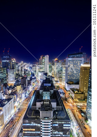 大阪站前3號樓的夜景 大阪站前3號樓的夜景 101111241
