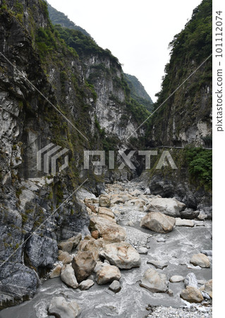 Vertical of the roadtunnel in mountainside at Tianxiang recreation area in Xiulin Township, Taiwan. 101112074