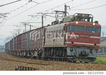 Hokuriku Main Line West Takaoka - Takaoka JR Freight EF81-122 (Toyama) 101115333