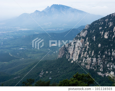 Sacred taoist Songshan mountains with view of Dengfeng city below Sacred taoist Songshan mountains with view of Dengfeng city below 101116503