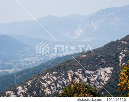 Songshan mountains near Shaolin monastery 101116510
