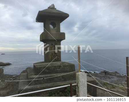 Chigogafuchi 俯瞰大海的石燈籠 101116915