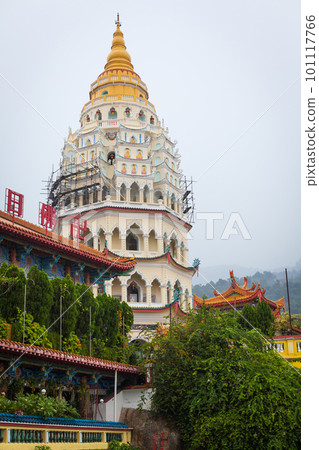 Buddhist Temple of Supreme Bliss Kek Lok Si in Penang 101117766