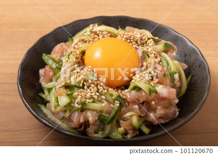 Yukhoe with uncured ham (cucumber and uncured ham yukhoe) Yukhoe with uncured ham (cucumber and uncured ham yukhoe) 101120670