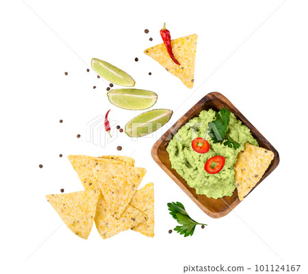Mexican food sauce guacamole, chips and lime cut out Mexican food sauce guacamole, chips and lime cut out 101124167
