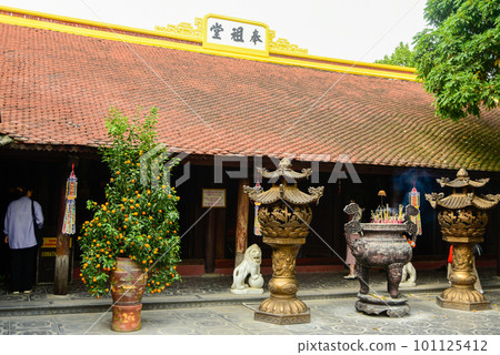 Beautiful scenery of Trang Quoc temple in Hanoi, capital of Vietnam 101125412