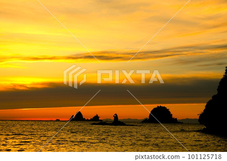 夕陽染紅的奧塔哥海灘 夕陽染紅的奧塔哥海灘 101125718