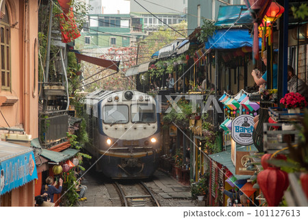 Beautiful scenery of Train Street in Hanoi, the capital of Vietnam 101127613