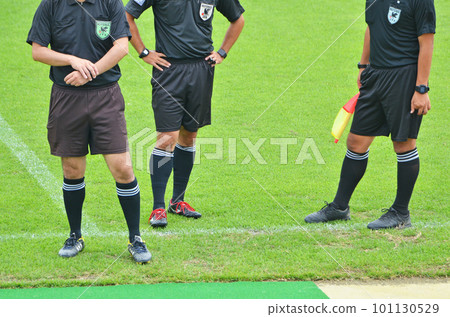 青少年足球裁判員(半場裁判發言) 青少年足球裁判員(半場裁判發言) 101130529