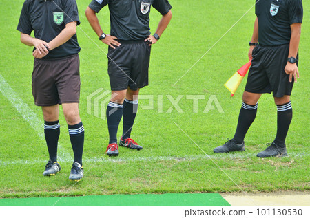 青少年足球裁判員(半場裁判發言) 青少年足球裁判員(半場裁判發言) 101130530