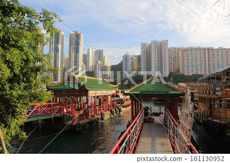 Jumbo Pier, at the Aberdeen West Typhoon Shelter. hk 13 Oct 2013 Jumbo Pier, at the Aberdeen West Typhoon Shelter. hk 13 Oct 2013 101130952