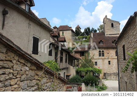 法國圣西爾拉波皮胡同 101131402