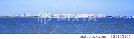 View of Maihama, Urayasu City and Tokyo Bay from Shinkiba [Landscape of Chiba Prefecture] 101135165