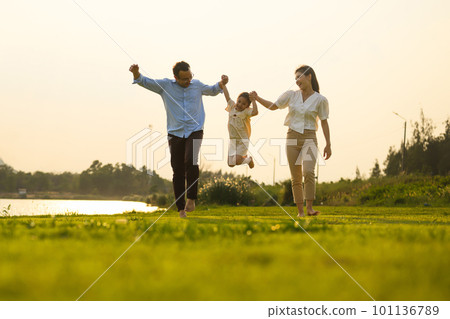 Family enjoying with outdoor activities travel trip on vacation 101136789