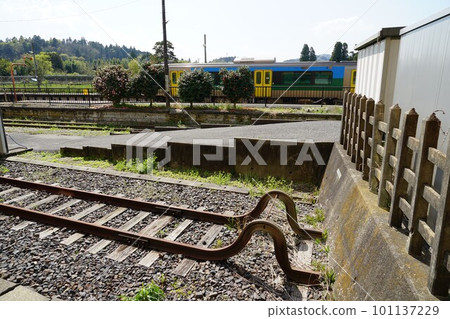 Scenery of Kururi Station on the JR Kururi Line in Kimitsu City, Chiba Prefecture 101137229