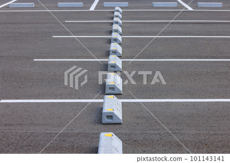 Bollard for small cars in a large parking lot Bollard for small cars in a large parking lot 101143141