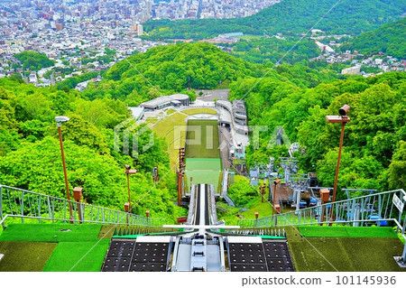 夏季從札幌大倉山跳躍體育場看到的風景 夏季從札幌大倉山跳躍體育場看到的風景 101145936