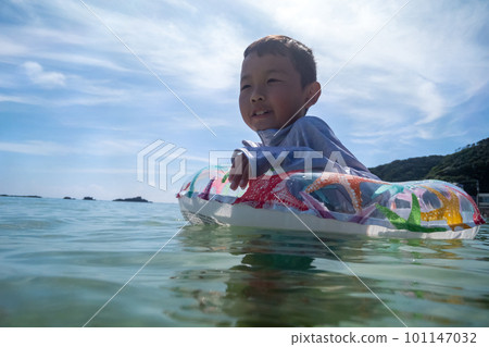 海水浴 海 大海 101147032