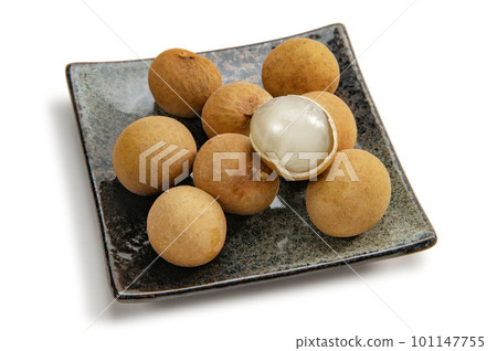 Southeast Asian tropical fruit, longan Southeast Asian tropical fruit, longan 101147755