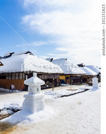 Original scenery of Japan Winter scenery of Ouchi-juku Snow lanterns decorating the townscape Original scenery of Japan Winter scenery of Ouchi-juku Snow lanterns decorating the townscape 101151623