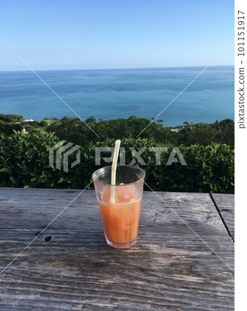 Cafe with sea view Cafe with sea view 101151917