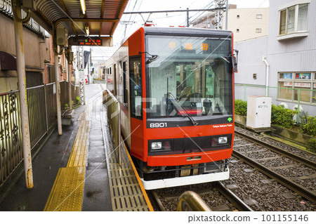Scenery of streetcars running on the Toden Arakawa Line Scenery of streetcars running on the Toden Arakawa Line 101155146