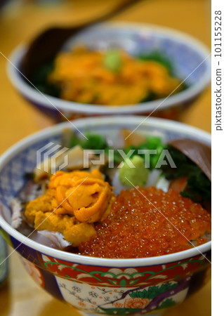 Bowl of fresh seafood 101155228