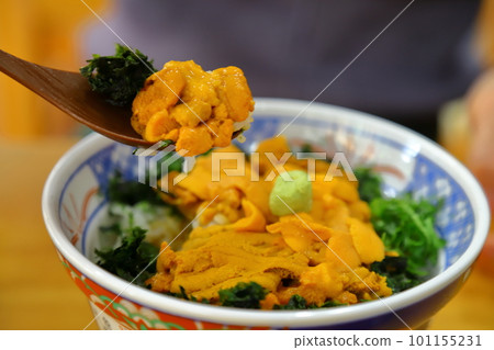 Bowl of fresh seafood 101155231