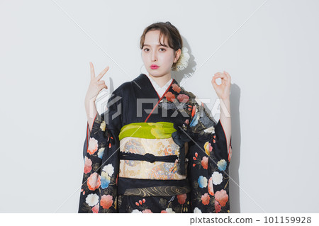 Furisode Twenty-year-old pose 101159928