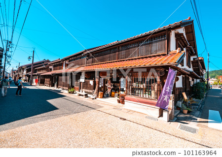 [重要傳統建築物群保存地區] 鳥取縣倉吉市本町通 打吹玉川酒造商第3群 101163964