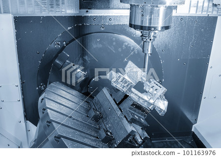 The hi-precision automotive manufacturing process by multi-axis CNC milling machine. The hi-precision automotive manufacturing process by multi-axis CNC milling machine. 101163976