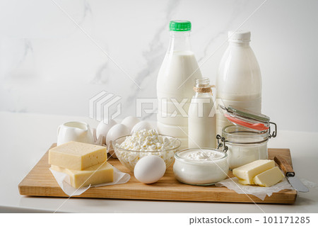 Fresh dairy products 101171285