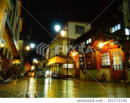 Shibu hot spring town on a rainy night Shibu hot spring town on a rainy night 101173148