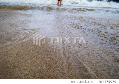 blue water, ocean, sea 101175979