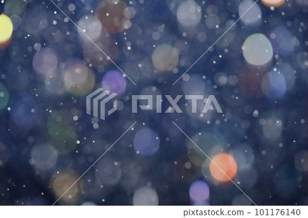 黎明下雨的頻閃攝影 101176140