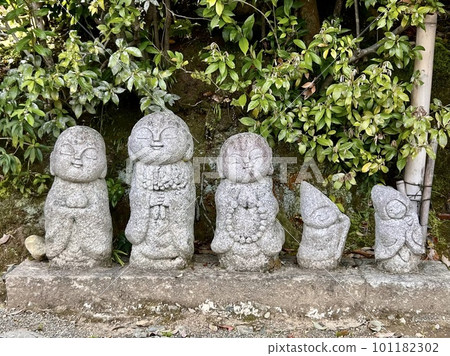 Arashiyama, Kyoto Cute Jizo at Nagatsuji Dori 101182302