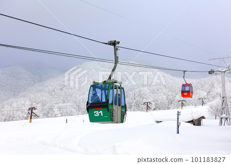 藏王溫泉滑雪場藏王天空纜車上層平台斜坡藏王霧凇 藏王溫泉滑雪場藏王天空纜車上層平台斜坡藏王霧凇 101183827