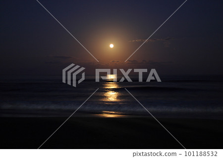 snow moon and moon path 101188532