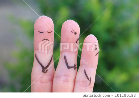 Fingers art of wife leaves a husband. The concept of divorce. Fingers art of wife leaves a husband. The concept of divorce. 101190188